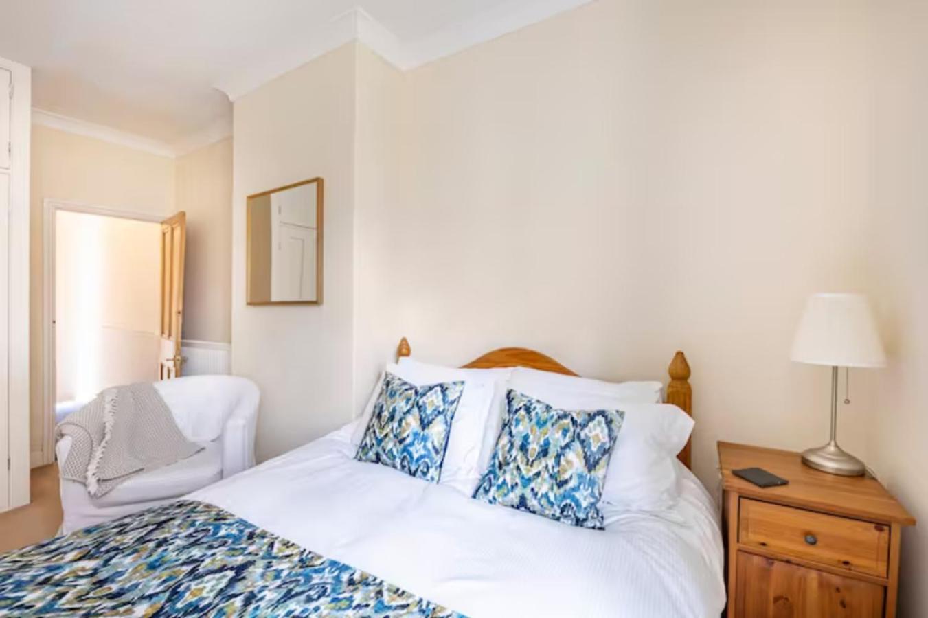 Room With Private Bath In Pontcanna Cardiff Esterno foto